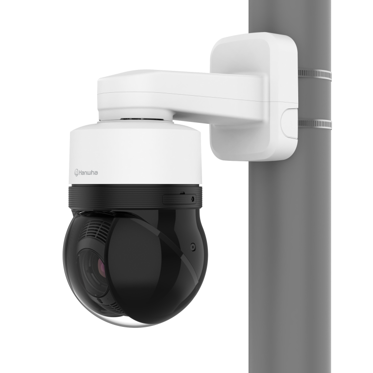 Hanwha - XNP-C9310R - Powered by WN7 and AI,8MP (4K UHD) @ 30FPS resolution, 6.91mm~214.64mm (31x) lens with Wise AF intelligent autofocus, adaptive Wise IR (250m), extreme WDR 120dB, Day & Night ICR, H.265, H.264, MJPEG triple codec with WiseStream 